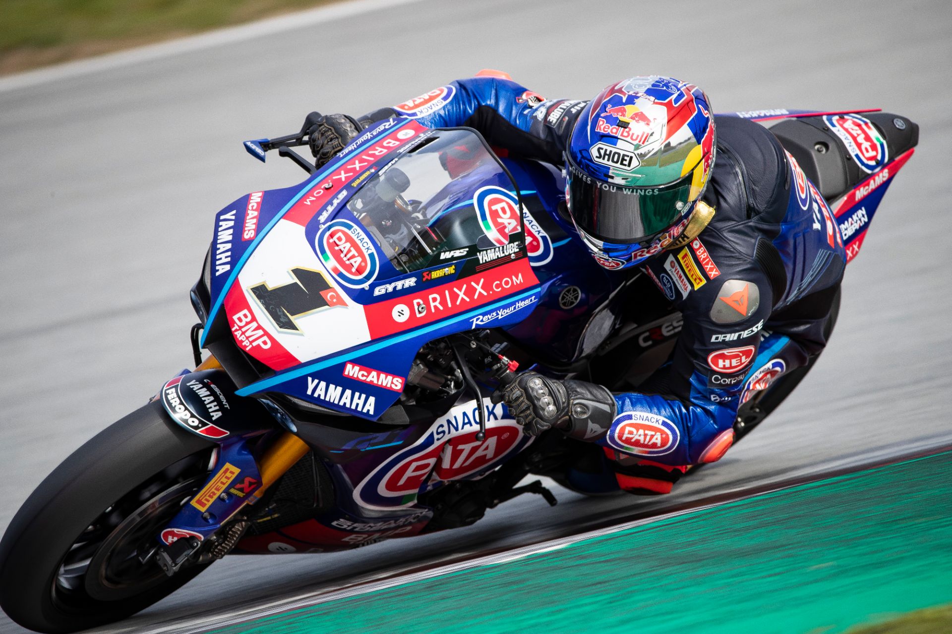 Các đội đua WorldSBK của Yamaha thiết lập tốc độ ấn tượng tại Catalunya