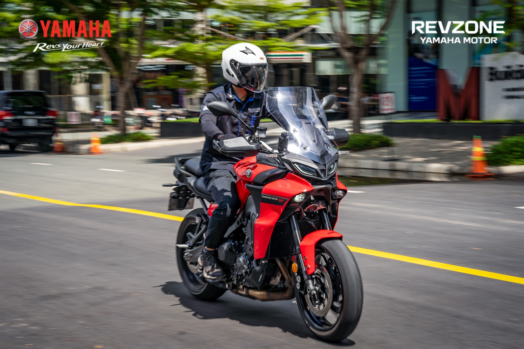 Sự kiện lái thử xe Yamaha Revzone Saigon Tour - Tracer 9