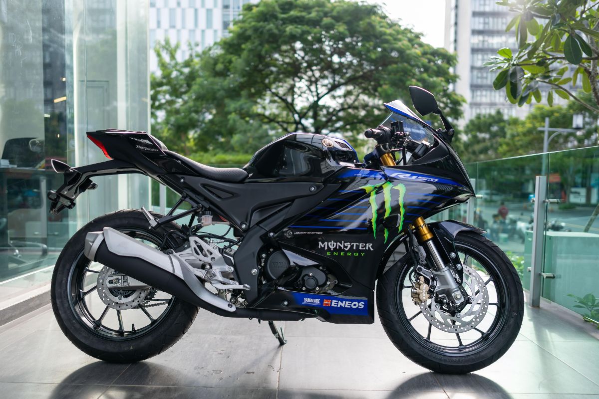 Yamaha R15M phiên bản Monster Energy hoàn toàn mới