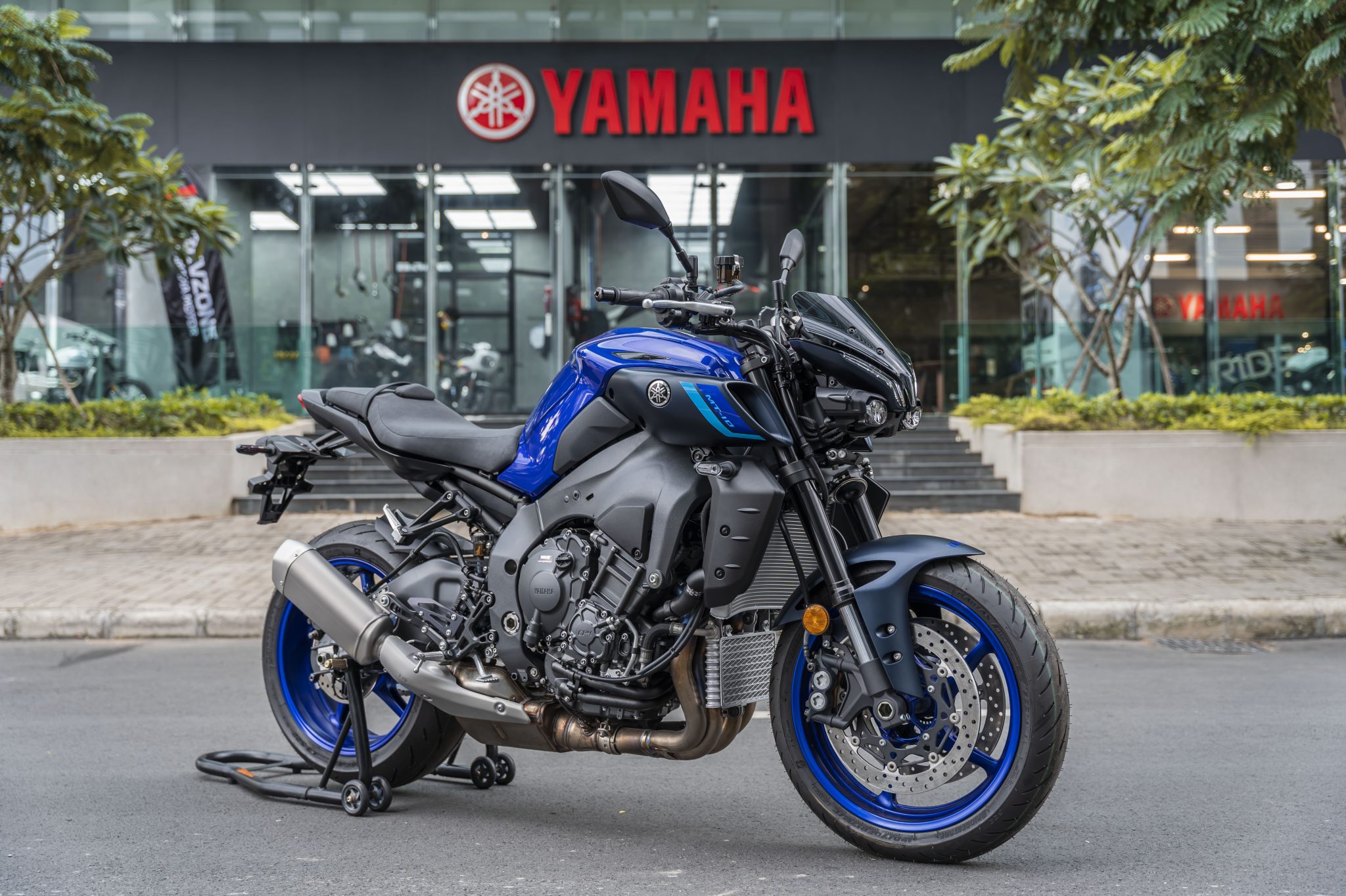 Biểu tượng của sức mạnh và sự bứt phá - Yamaha MT-10