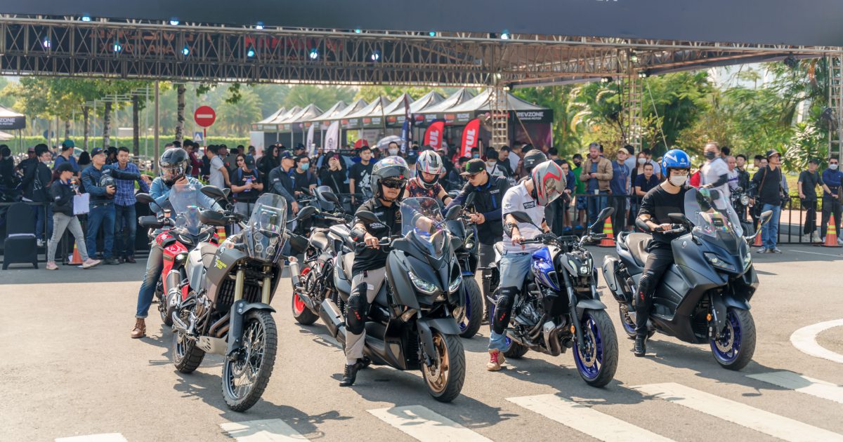 Khuấy động Hà Nội với hơn 500 Bikers tham gia lái thử xe mô-tô Yamaha