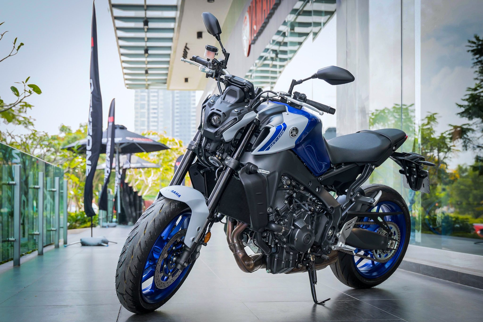Yamaha MT-09 2022 mới: Mạnh hơn, nhẹ hơn, công nghệ vượt bậc