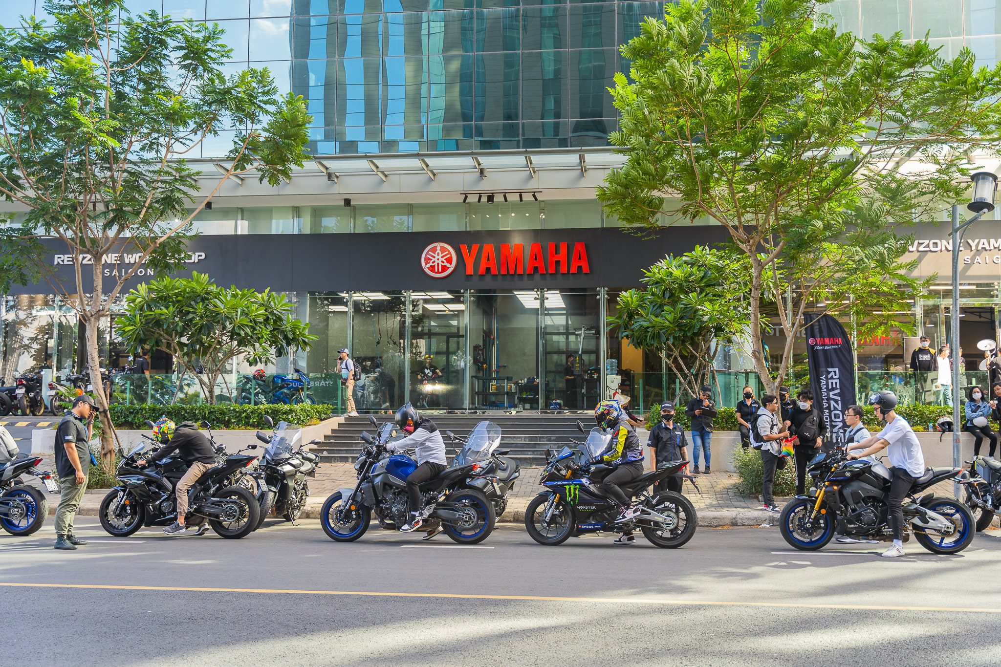 Lái thử mô tô Yamaha