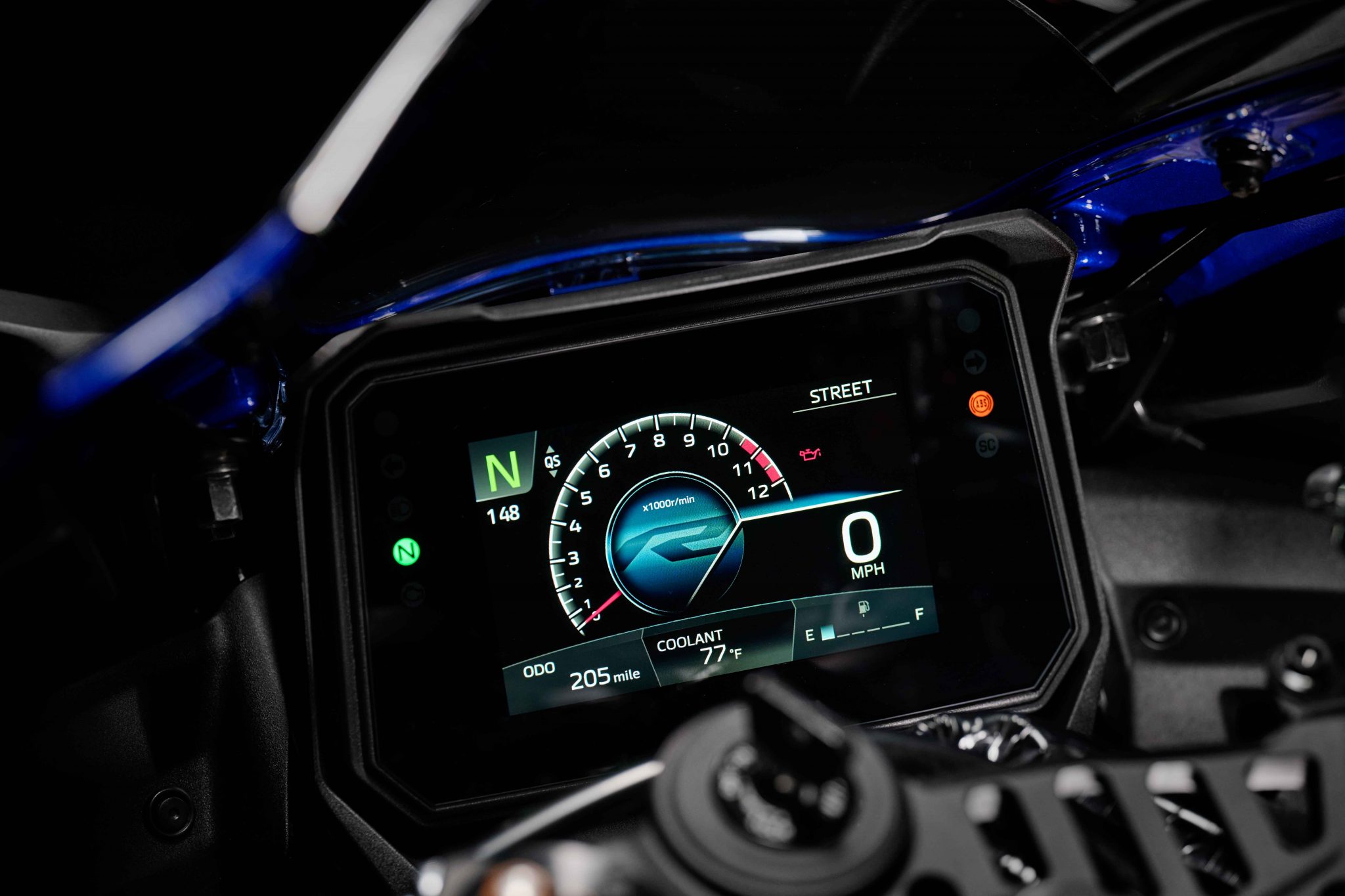 Màn hình TFT trên Yamaha R9 2026