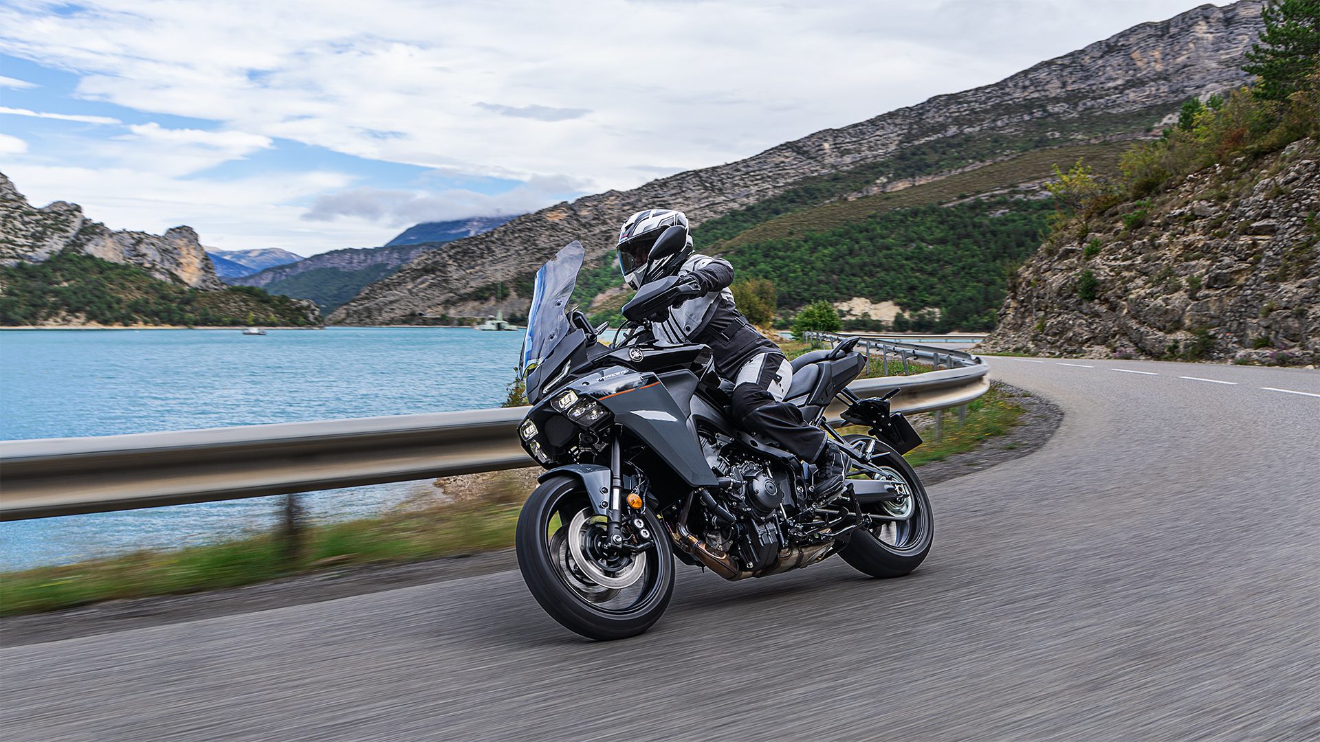 Yamaha Tracer 9 Và Tracer 9 GT Thế Hệ Mới: Bộ Đôi Đường Trường 